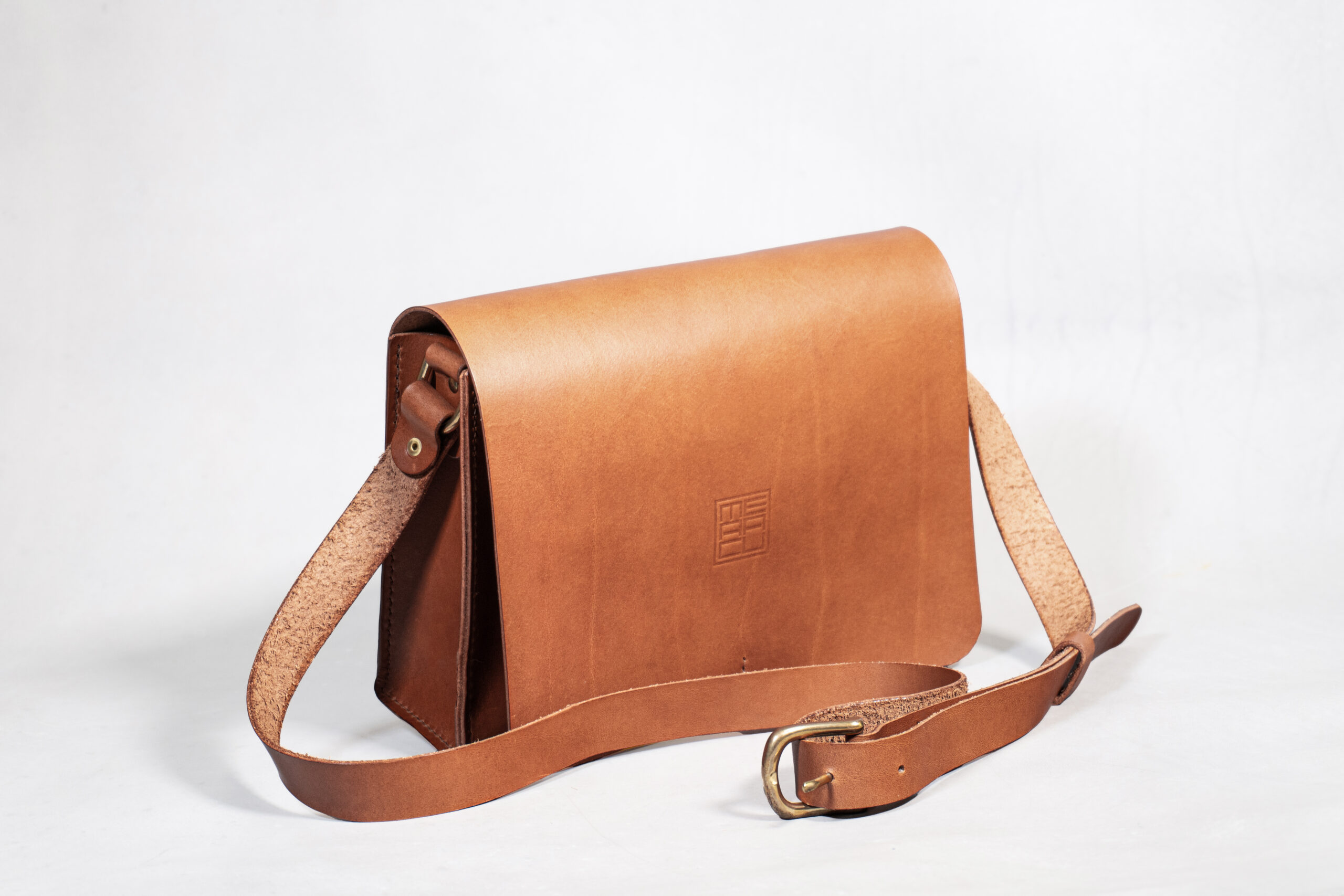 Crossbody Loom M